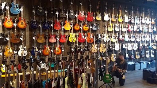 Guitar stores Toulouse