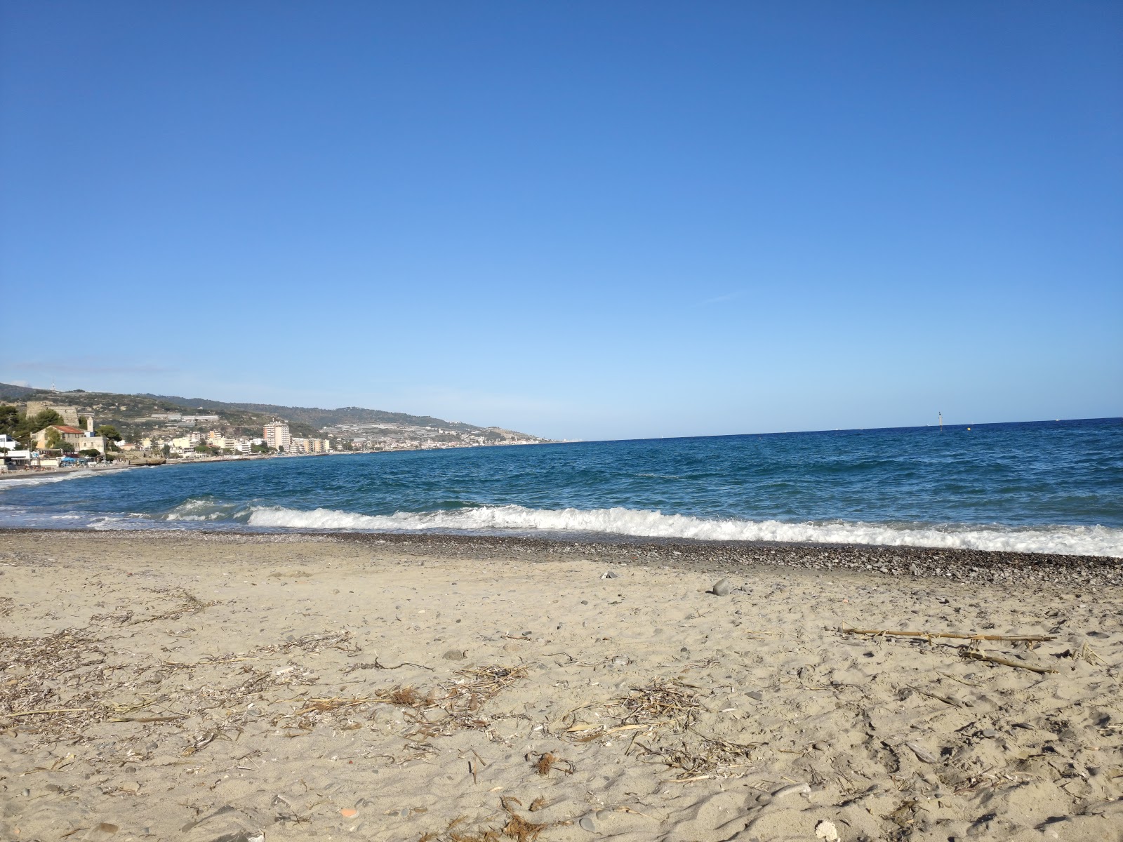 Foto di Bagni Maiben con spiaggia spaziosa