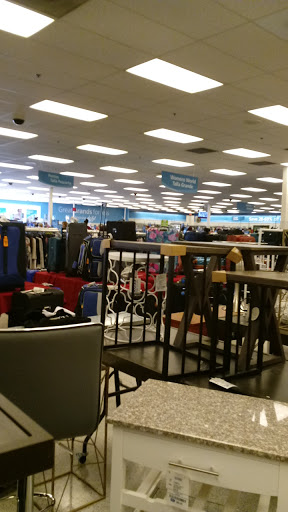 Clothing Store «Ross Dress for Less», reviews and photos, 7884 Van Nuys Blvd, Van Nuys, CA 91402, USA