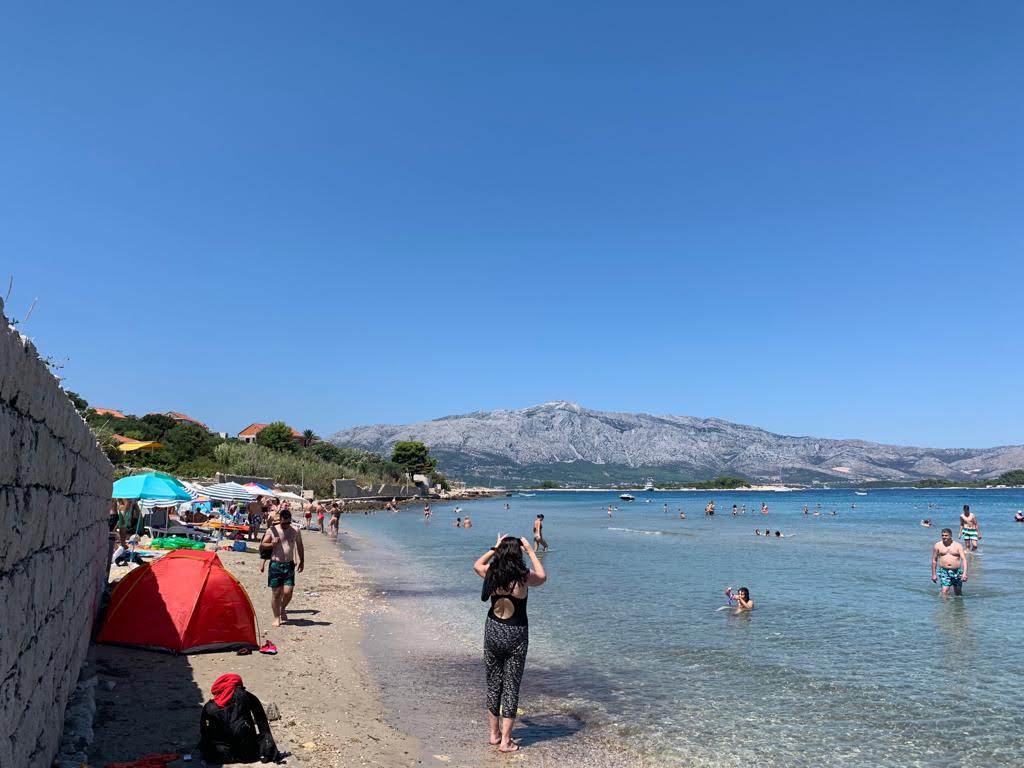 Foto van Bilin Zal beach en de nederzetting