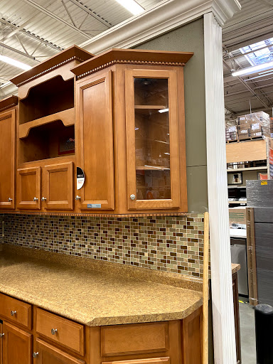 Home Improvement Store «The Home Depot», reviews and photos, 18700 Meyers Rd, Detroit, MI 48235, USA