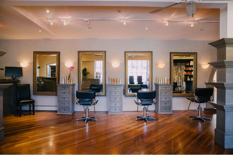 AKA Salon - A Glenn Ricci Salon 18938