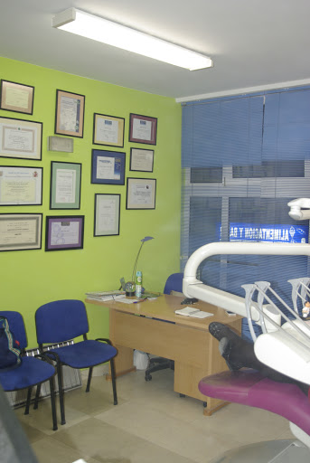 Clinica dental Dra. Karina Pérez en Bustarviejo, Madrid