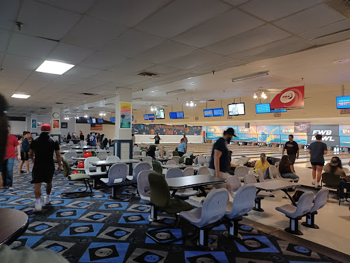 Bowling Alley «Fort Walton Beach Bowl», reviews and photos, 745 Beal Pkwy NW, Fort Walton Beach, FL 32547, USA