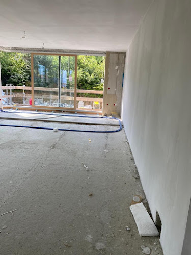 Opinii despre Kuti Gépi Vakolás în Ajka - Építőipari vállalkozás