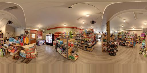 Pet Supply Store «Wally Pets», reviews and photos, 4411 Wallingford Ave N, Seattle, WA 98103, USA