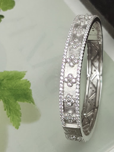 Jewelry Store «Black Oyster Gem Jewelers», reviews and photos, 250 Main St S, Southbury, CT 06488, USA