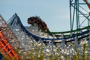 Twisted Colossus six flags image