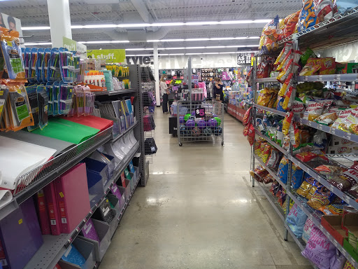 Variety Store «Five Below», reviews and photos, 1730 W Fullerton Ave #17, Chicago, IL 60614, USA