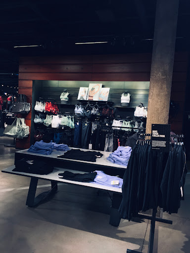 Clothing Store «Nike», reviews and photos, 8687 N Central Expy, Dallas, TX 75225, USA