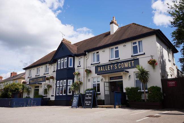 Halley's Comet - Pub