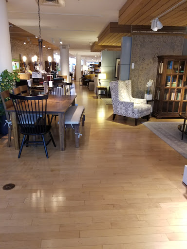 Furniture Store «Crate and Barrel», reviews and photos, 48 S Main St, West Hartford, CT 06107, USA