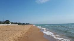 Photo de Nadejda Beach avec rivage droit, long