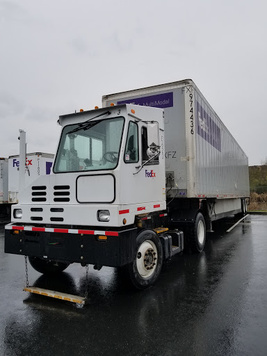 Mailing Service «FedEx Freight», reviews and photos, 750 NE Fazio Way, Portland, OR 97211, USA