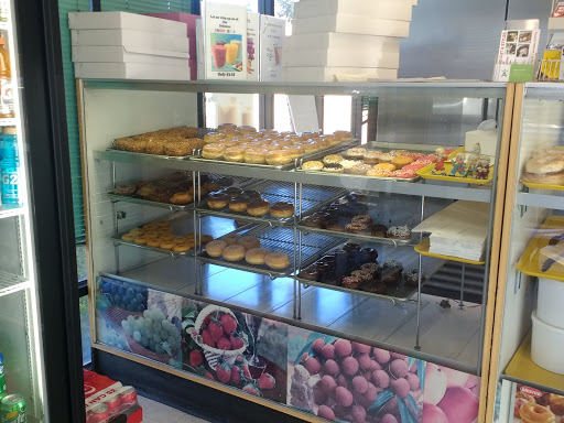 Donut Shop «Daily Donuts», reviews and photos, 105 W Arrow Hwy, San Dimas, CA 91773, USA