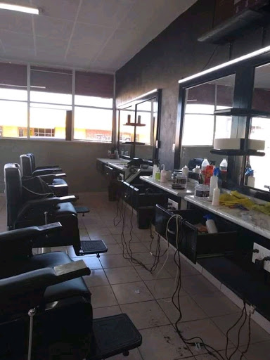 Santo’s BarberShop