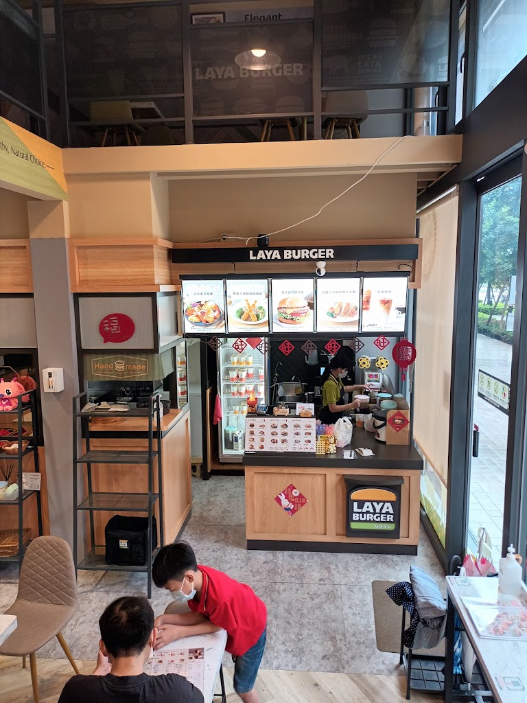 拉亞漢堡 八德豐德 的照片