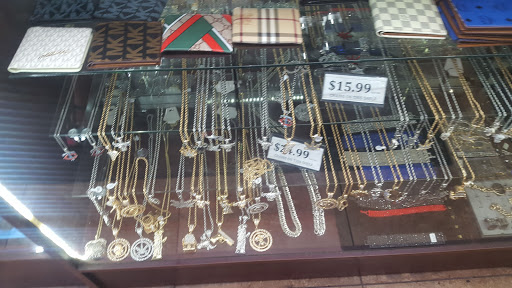 Tobacco Shop «Royal Tobacco», reviews and photos, 5625 Xerxes Ave N, Brooklyn Center, MN 55430, USA