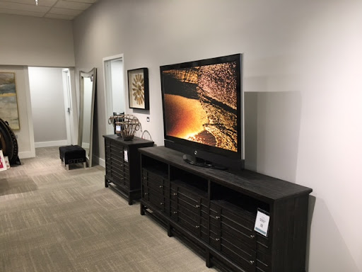 Furniture Store «Havertys Furniture», reviews and photos, 1918 Browns Bridge Rd, Gainesville, GA 30501, USA