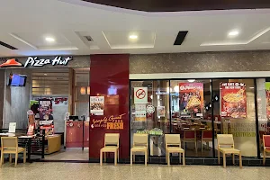 Pizza Hut Restaurant Bintulu Times Square image