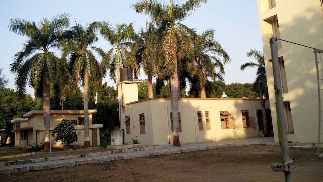 Maganlal Dosabhai Agricultural College