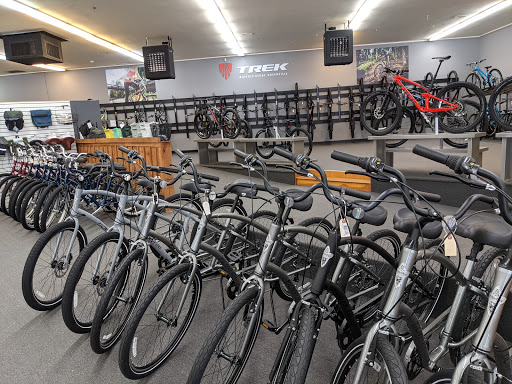 Bicycle Store «Trek Bicycle Store Greenville», reviews and photos, 1426 Laurens Rd, Greenville, SC 29607, USA