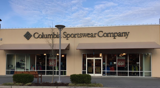 Sportswear Store «Columbia Sportswear Outlet Store at Seattle Premium Outlets», reviews and photos, 10600 Quil Ceda Blvd #920, Tulalip, WA 98271, USA