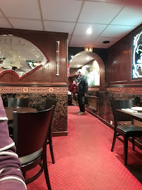 Atmosphère du Restaurant chinois Royal Lys d'Or (Les Cinq Saveurs) à Louvres - n°3