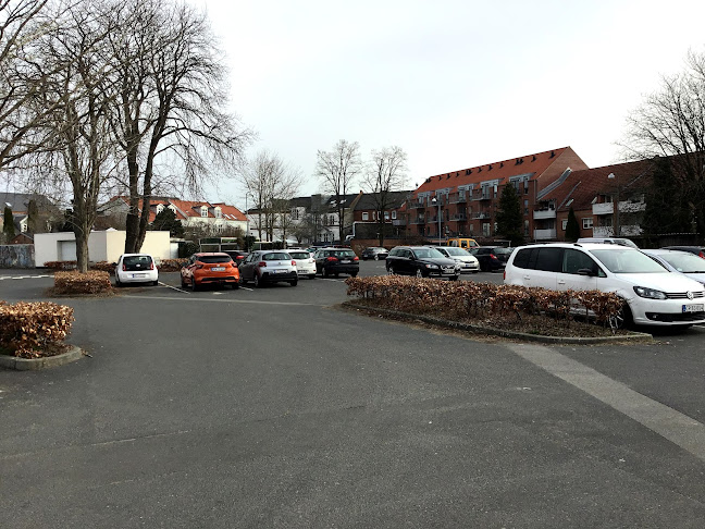 Anmeldelser af Estrupsgård i Silkeborg - Parkeringsanlæg