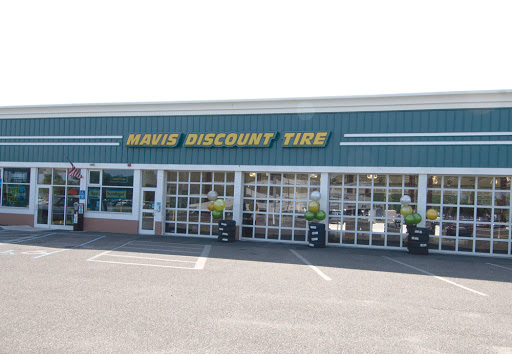 Tire Shop «Mavis Discount Tire», reviews and photos, 4915 Nesconset Hwy, Port Jefferson Station, NY 11776, USA