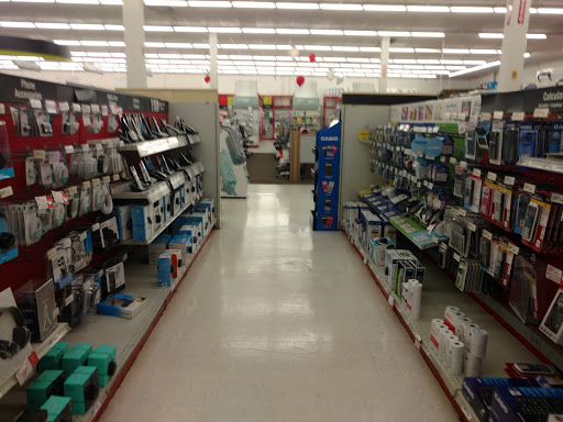 Office Supply Store «Staples», reviews and photos, 7929 Eastern Ave, Baltimore, MD 21224, USA