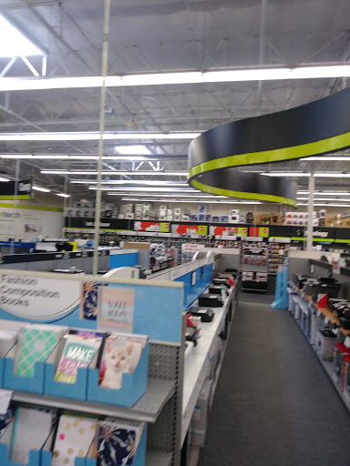 Office Supply Store «Staples», reviews and photos, 12070 Lakewood Blvd, Downey, CA 90242, USA
