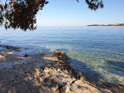 Foto von Petrcane beach mit etwas sauber Sauberkeitsgrad