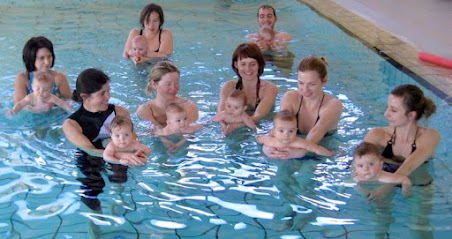 Babyschwimmen in Innsbruck mit Heidi Steinacher