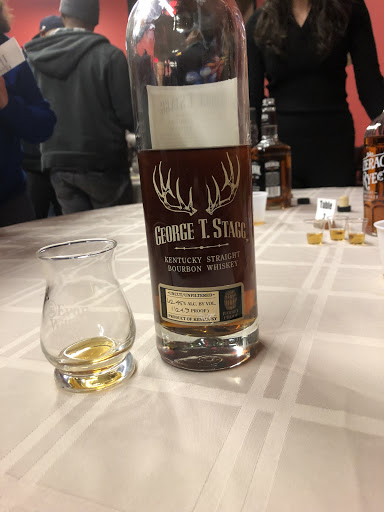 Liquor Store «21st Amendment Wine and Spirts», reviews and photos, 3404 E 146th St, Carmel, IN 46033, USA