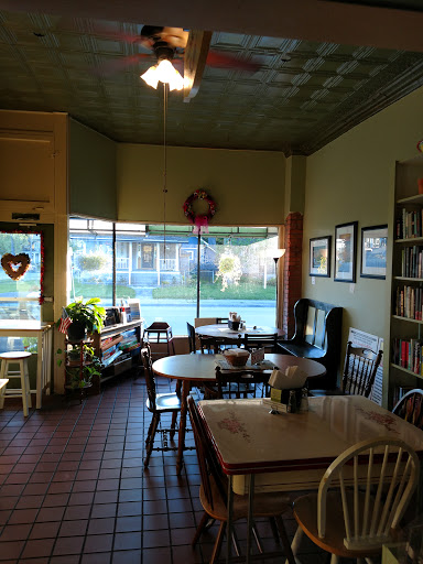 Book Store «Dog Ears Bookstore», reviews and photos, 688 Abbott Rd, Buffalo, NY 14220, USA