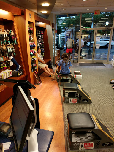 Running Store «Potomac River Running Store», reviews and photos, 11911 Democracy Dr, Reston, VA 20190, USA