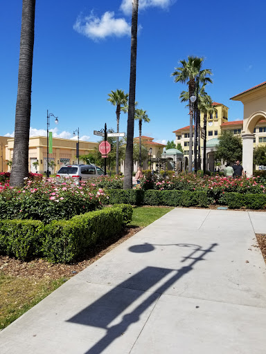 Clothing Store «H&M», reviews and photos, 410 Palladio Pkwy, Folsom, CA 95630, USA