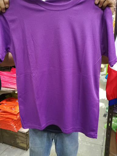 Stores to buy men's t-shirts Panama