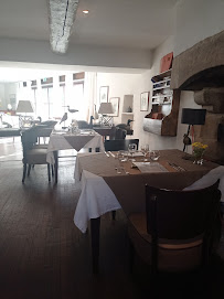Atmosphère du Restaurant français L'Ancolie à Rochefort-en-Terre - n°7