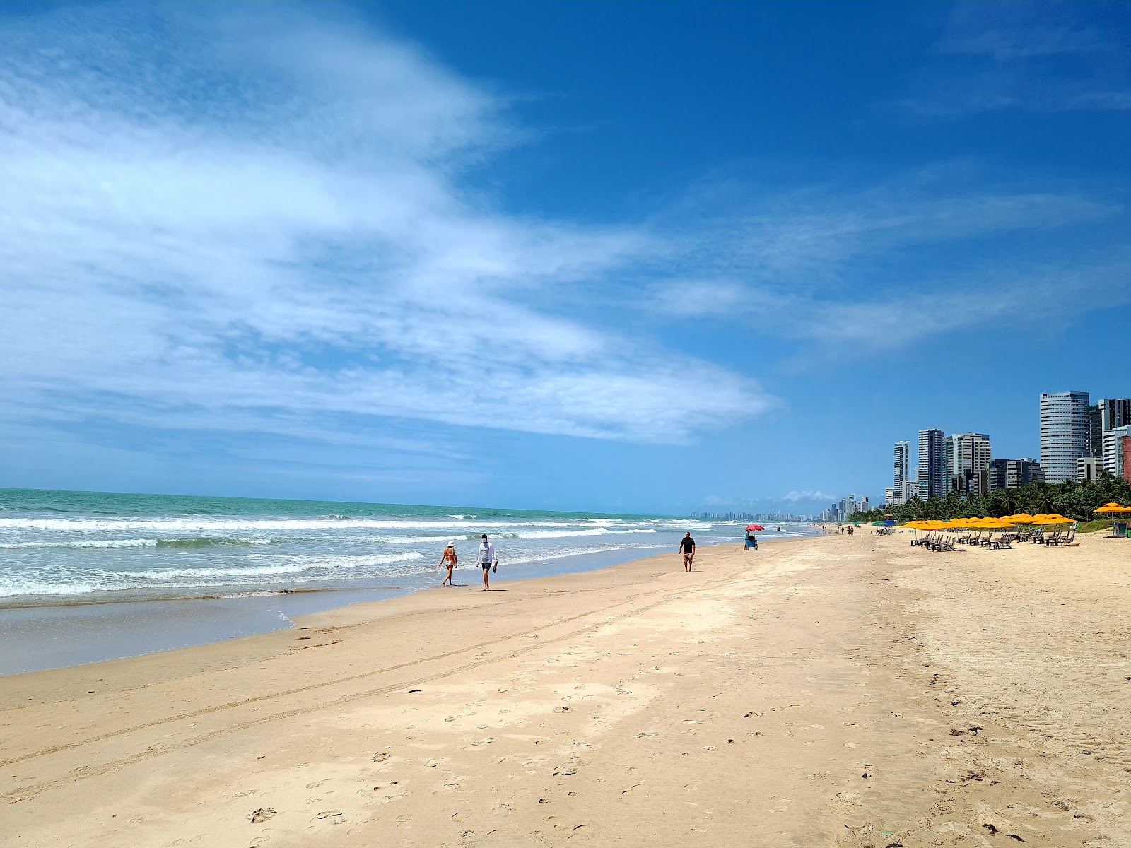 Foto di Praia em Recife con una superficie del sabbia beige
