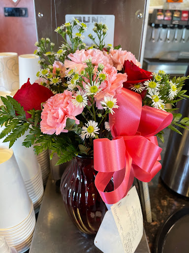 Florist «Flowers By Chuck», reviews and photos, 469 Ridge Rd, Lyndhurst, NJ 07071, USA