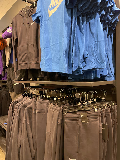 Sportswear Store «Nike», reviews and photos, 1261 Woodward Ave, Detroit, MI 48226, USA