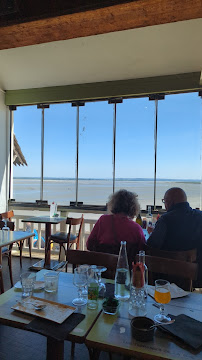 Atmosphère du Restaurant Les Terrasses de La Baie à Le Mont-Saint-Michel - n°12