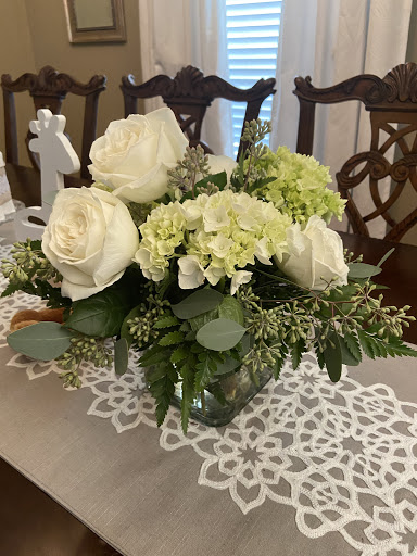 Florist «Pretty-N-Pink Florist Inc», reviews and photos, 8106 Kripple K Rd, Denham Springs, LA 70726, USA