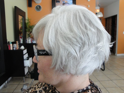 Beauty Salon «Bionic Hair Salon», reviews and photos, 5501 N Broadway St, Chicago, IL 60640, USA