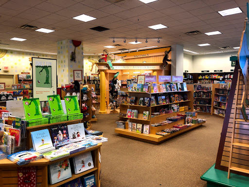 Book Store «Barnes & Noble», reviews and photos, 1 Levee Way, Newport, KY 41071, USA