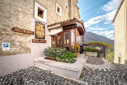 Hotel La Pieja Via Salita la Croce, 1, 67030 Opi AQ, Italia