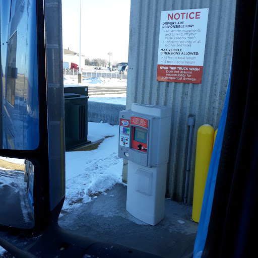 KWIK TRIP TRUCK WASH #1800