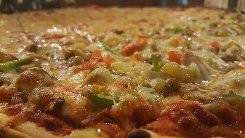 #1 best pizza place in Racine - Chubbie's Pizzeria